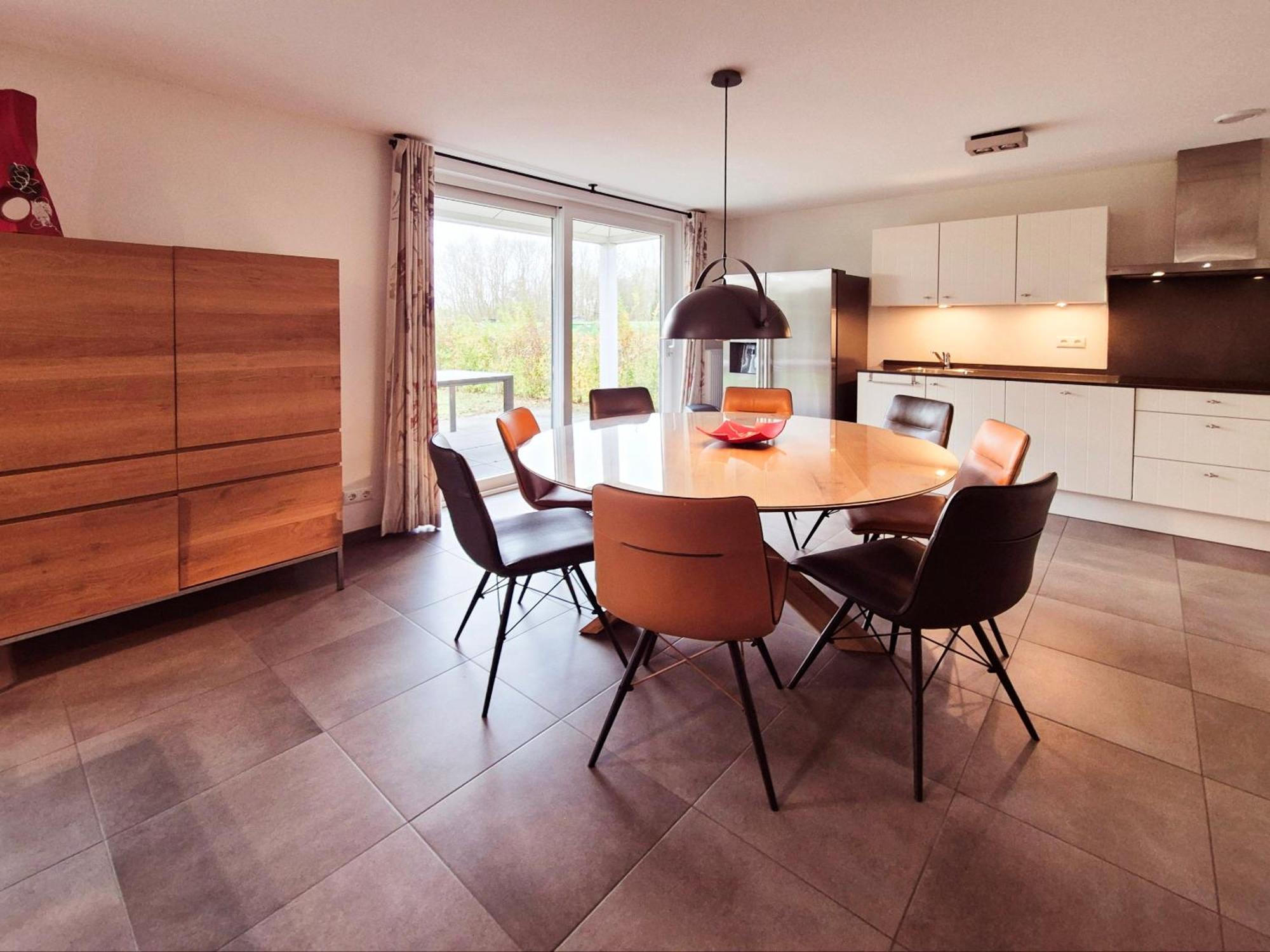 Vakantiehuis Zwanebloem 2 *